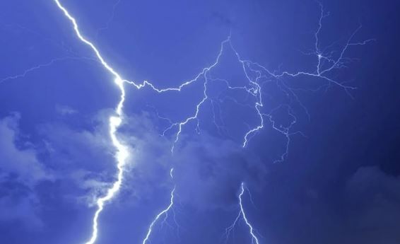 Un rayo mató a 14 personas en un asentamiento de refugiados en Uganda | Internacionales