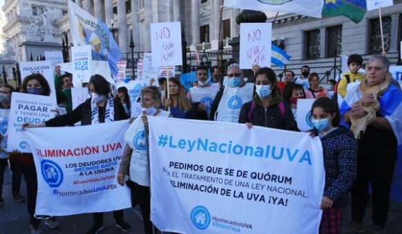 Créditos UVA: empezaron con 2 millones y ahora deben 90 millones | Política y economía