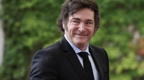 Milei, sobre Cristina: "Está desesperada porque estoy rompiendo el Estado, que es con lo que se enriquecen" | Política y economía