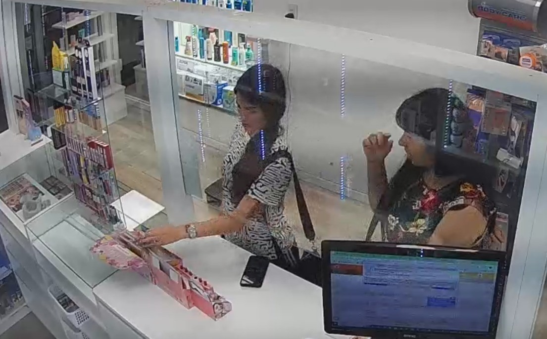 Nueva Córdoba: intentaron robar maquillaje en una farmacia, las descubrieron y se retiraron sonriendo | Córdoba