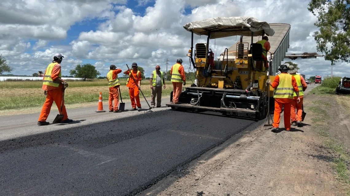 Atacó con un rifle de aire comprimido a dos empleados que lo hicieron esperar en la ruta | Córdoba