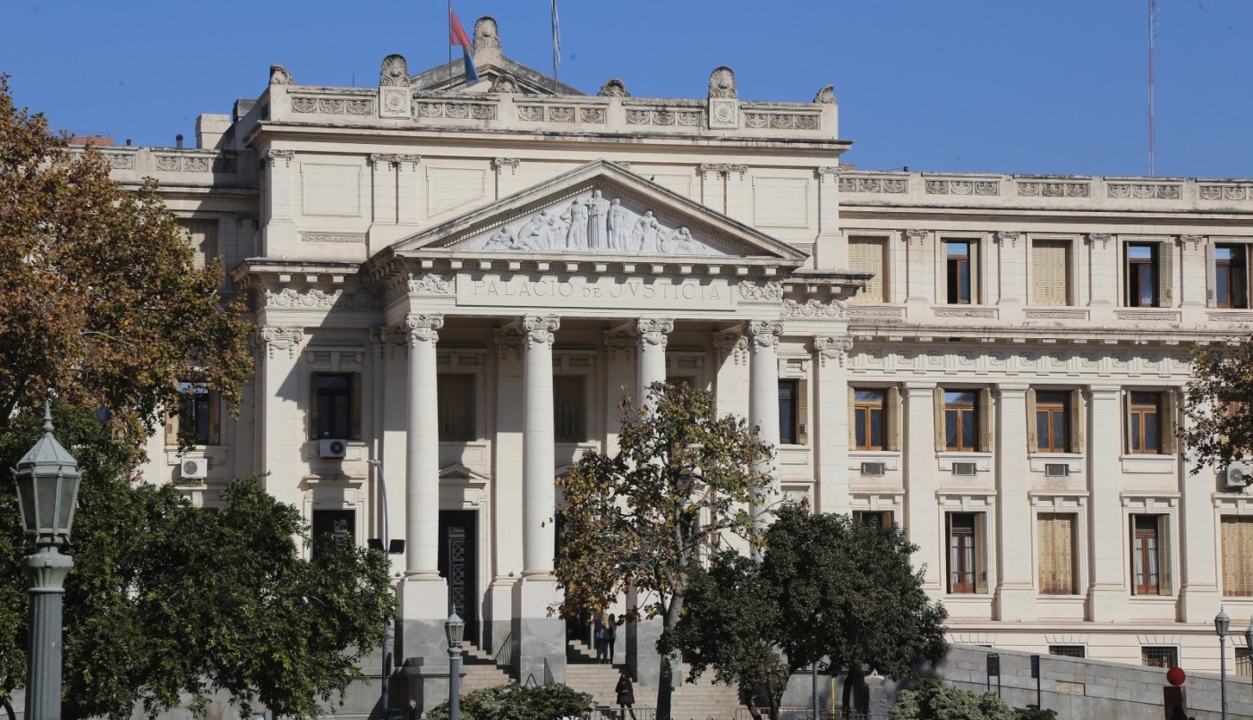 Una abogada falleció tras descompensarse y caer por las escaleras en Tribunales I | Córdoba