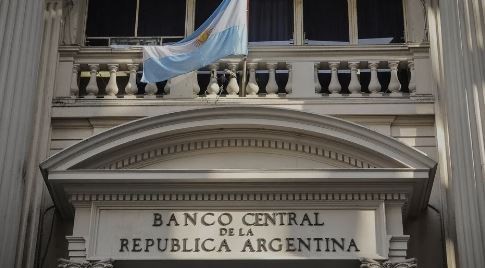 Nueva medida del BCRA para flexibilizar el cepo cambiario | Política y economía