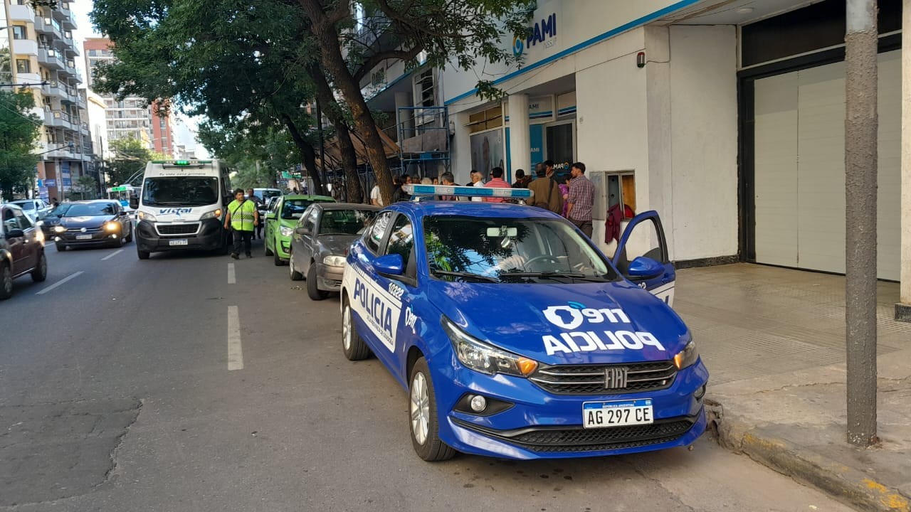 Córdoba: un jubilado se roció con combustible e intentó prenderse fuego en el PAMI | Córdoba