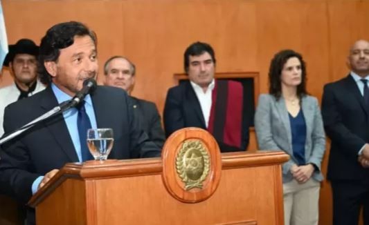 Salta anunció que el ahorro en la atención sanitaria a extranjeros permitirá comprar 34 ambulancias | Política y economía