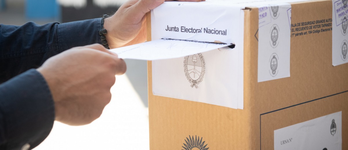 En el primer año de gobierno de Milei, invitan a reflexionar sobre el futuro de la democracia | Política y economía