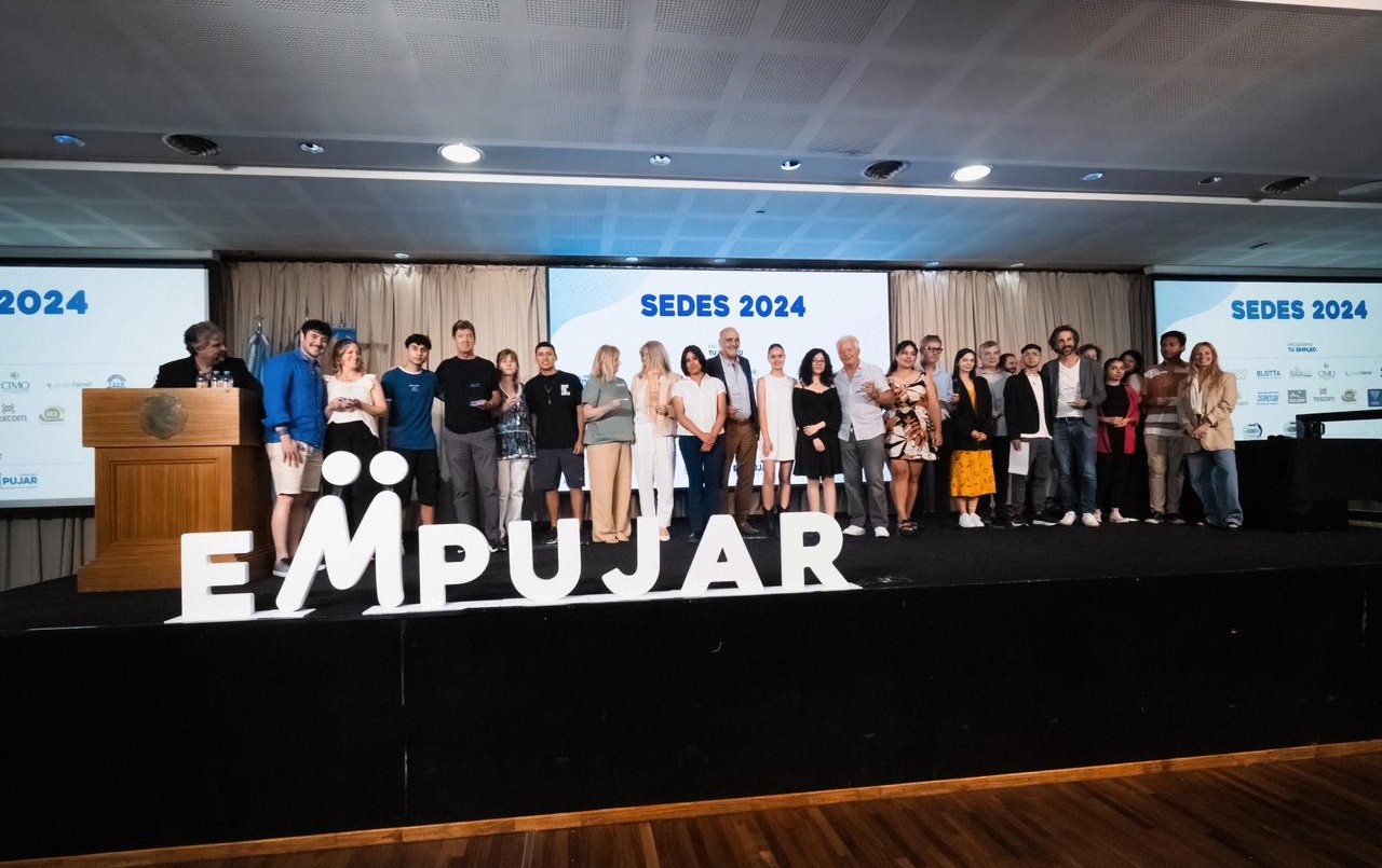 Empleo formal: 530 jóvenes consiguieron su primer trabajo en 2024 y lo celebraron junto a la fundación Empujar | Actualidad