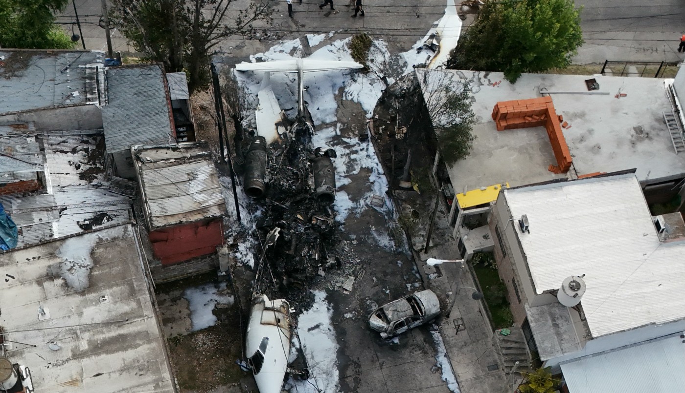Retiraron los restos del avión que impactó contra una casa en San Fernando | Actualidad