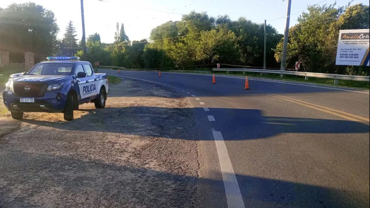 Murió una joven de 18 años en Huerta Grande tras caer de una moto: el conductor escapó y lo buscan las autoridades | Córdoba