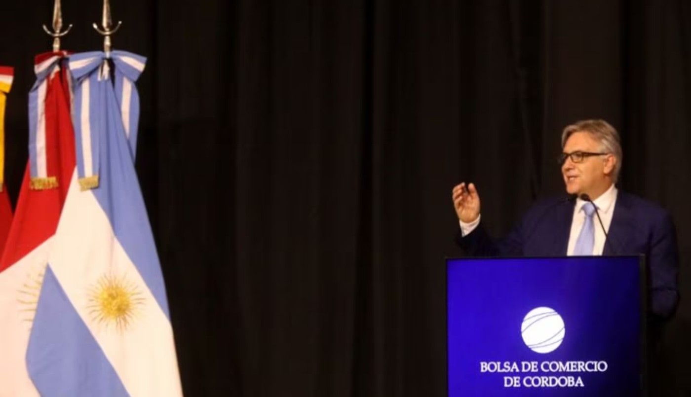 Martín Llaryora pidió eliminar “las malditas retenciones” en la inauguración de la nueva sede de la Bolsa de Comercio | Córdoba