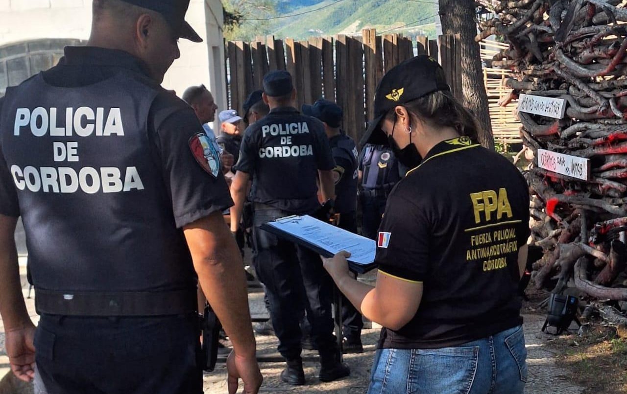 Operativo en fiesta electrónica en Carlos Paz: FPA secuestró tussi y marihuana | Córdoba