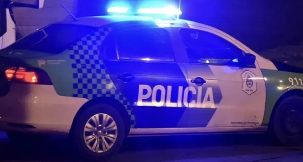 Merlo: un policía echó a los tiros a 15 delincuentes que entraron a robar a su casa | Actualidad