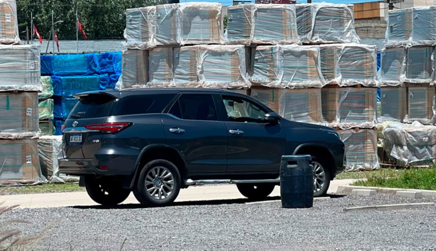 Motochorros robaron en una empresa de Córdoba y huyeron bajo disparos de un policía | Córdoba