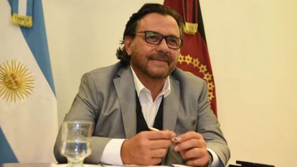 El Gobernador de Salta reclamó a la Anses que anule los beneficios para extranjeros que no viven en el país | Política y economía