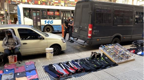 En diciembre, la venta ilegal callejera en CABA bajó 17,4% interanual | Actualidad
