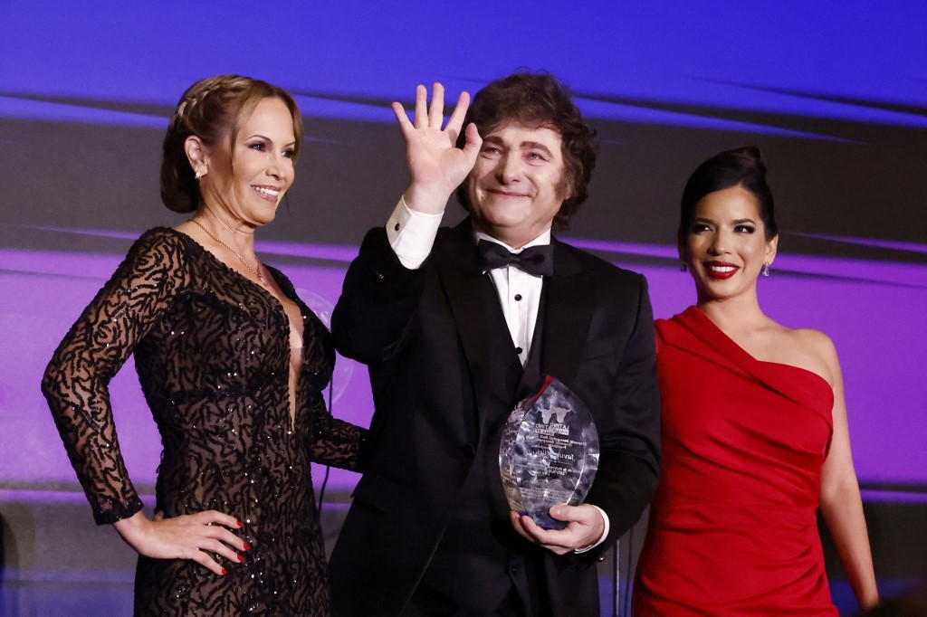 "Campeón de la Libertad Económica": Milei recibió otro premio en Washington | Política y economía