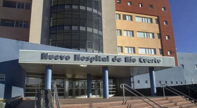 Un auto aplastó a un mecánico de 61 años mientras trabajaba en su taller | Córdoba