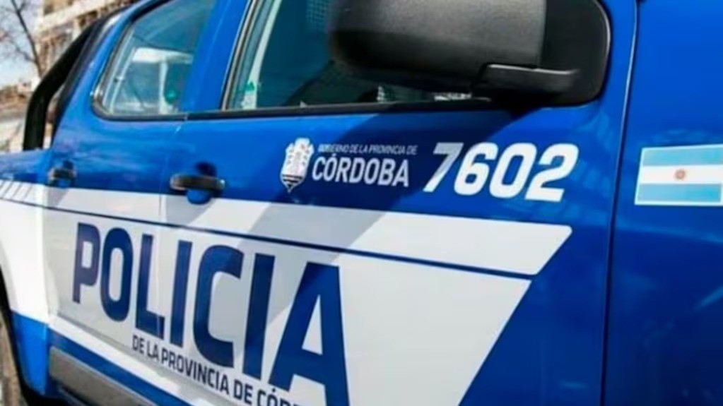Violencia de género: un hombre atacó a machetazos a su hijastra y a una amiga tras una fuerte discusión | Córdoba