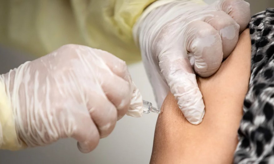 El Gobierno descartó que la salida de la OMS afecte a programas de salud y al calendario de vacunación | Política y economía