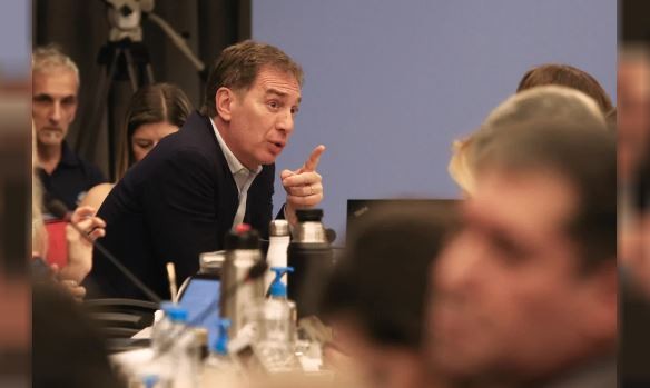 Diego Santilli defendió a Milei: "Lo quieren sacar, meterle un juicio político y eso no lo vamos a permitir" | Política y economía