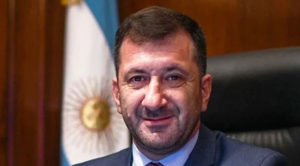 Kueider, destituido y detenido, busca frenar la jura de su reemplazante | Política y economía