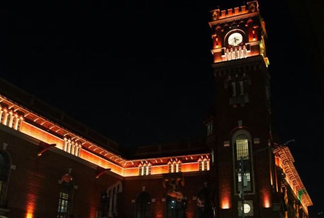 Iluminaron los edificios porteños en memoria de Ariel y Kfir Bibas, los argentinos-israelíes asesinados por Hamas | Actualidad