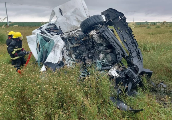 Accidente fatal en Ruta 7: dos muertos y un herido grave | Córdoba