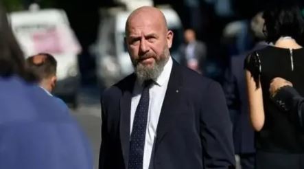 “La Ministra de Seguridad miente": Waldo Wolff cargó duro contra Patricia Bullrich | Política y economía