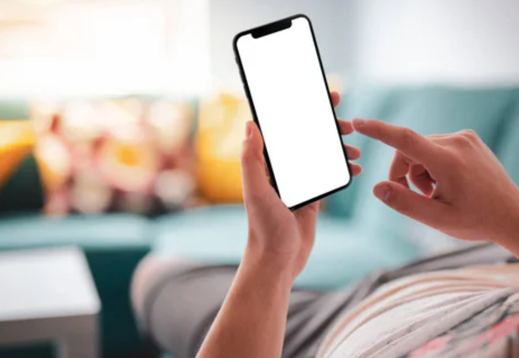 Le crearon una novia con IA y lo estafaron: perdió más de 27.000 dólares | Internacionales