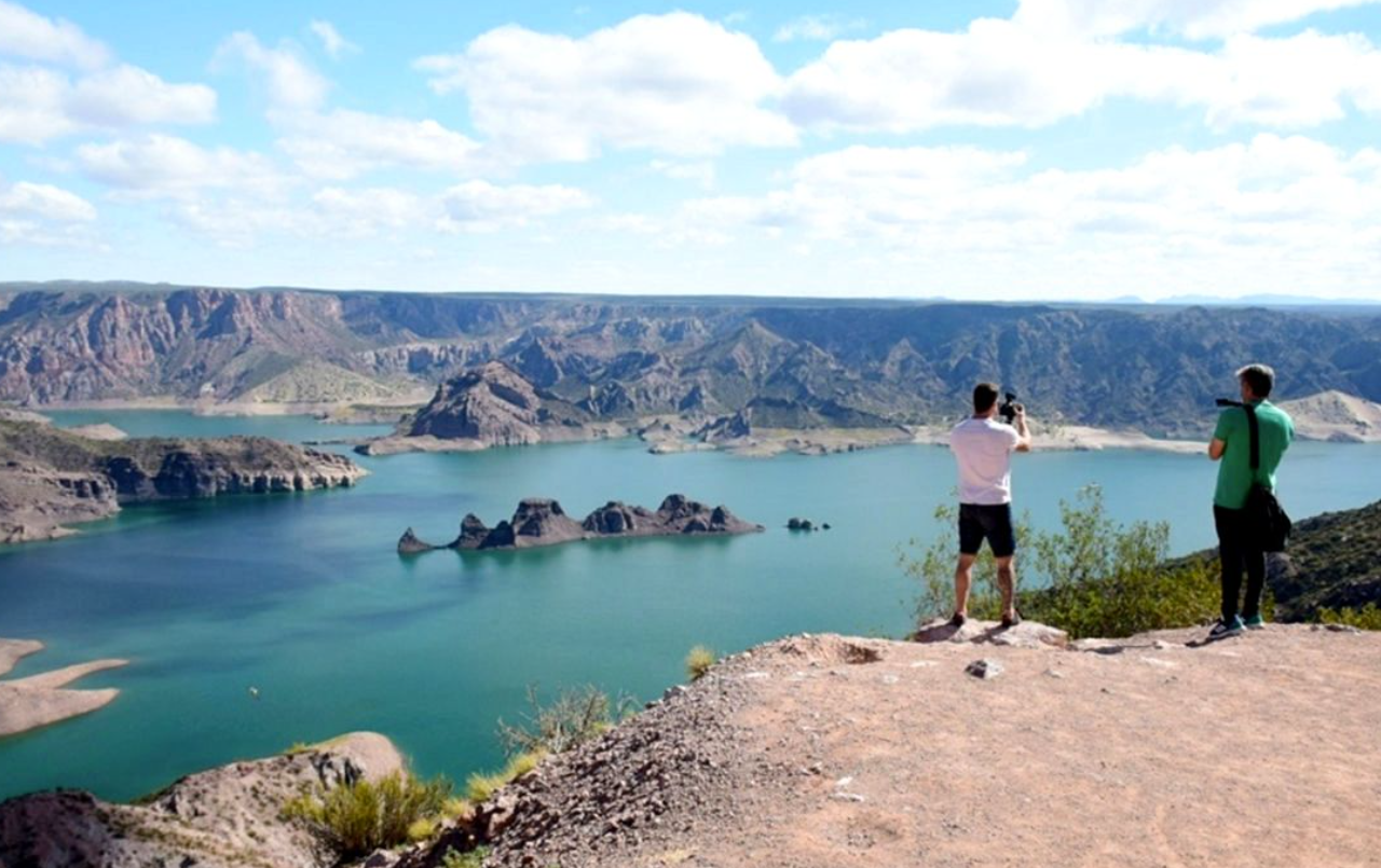 Récord turístico en Carnaval: 2,8 millones de personas viajaron por el país y gastaron más de $700 mil millones | Política y economía