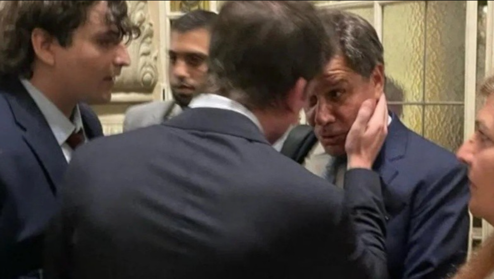 Amenazas coactivas: Facundo Manes presentó una denuncia penal contra Santiago Caputo | Política y economía