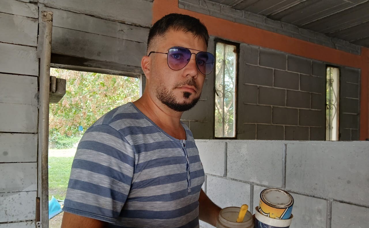 Le entraron a robar, persiguió al ladrón y lo encontró vestido con su ropa | Córdoba