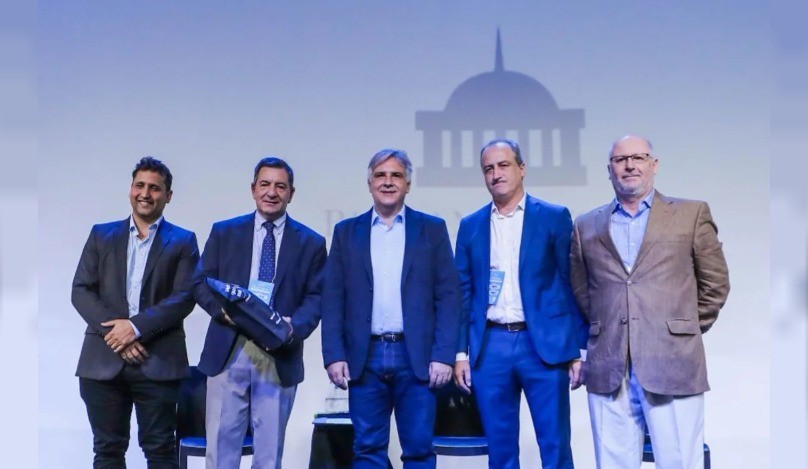 Llaryora participó como orador en la conferencia organizada por Parlamento y Fe Internacional | Córdoba