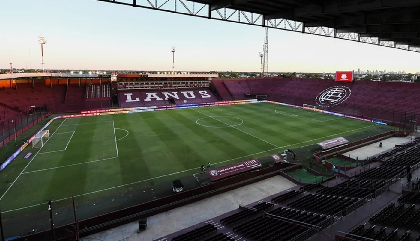Es hincha de Lanús, se estaba por casar, se enteró que su novio la engañaba y el club le hizo un regalo especial | Deportes