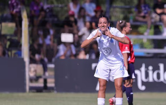 Fútbol femenino: Belgrano goleó a Independiente y se mantiene en la lucha por la cima | Deportes