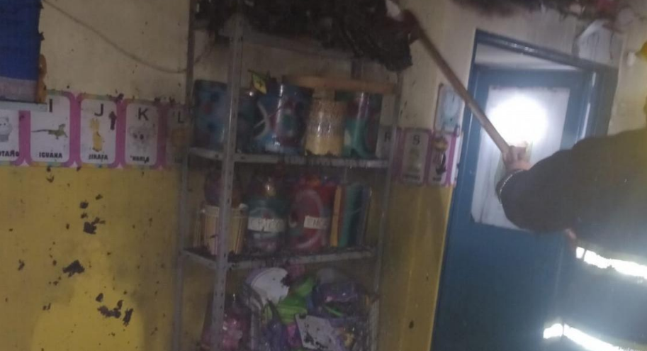 Incendio en jardín de infantes de escuela municipal en Argüello | Córdoba