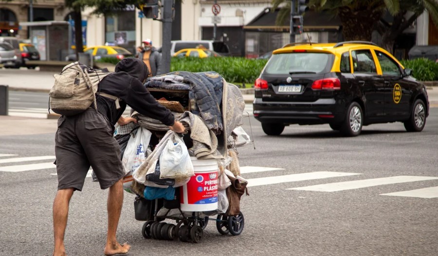 La pobreza bajó al 38,1% en el segundo semestre de 2024 | Actualidad