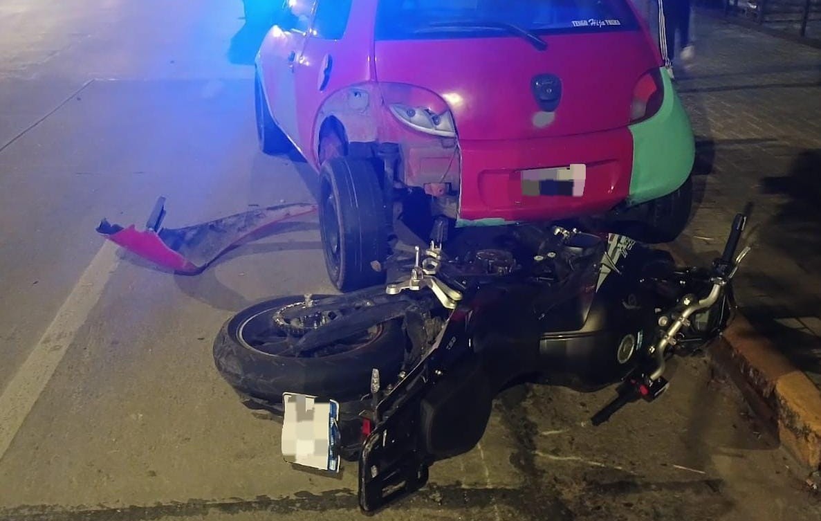 Un joven de 20 años chocó a una moto, se fugó y su padre lo terminó entregando | Córdoba
