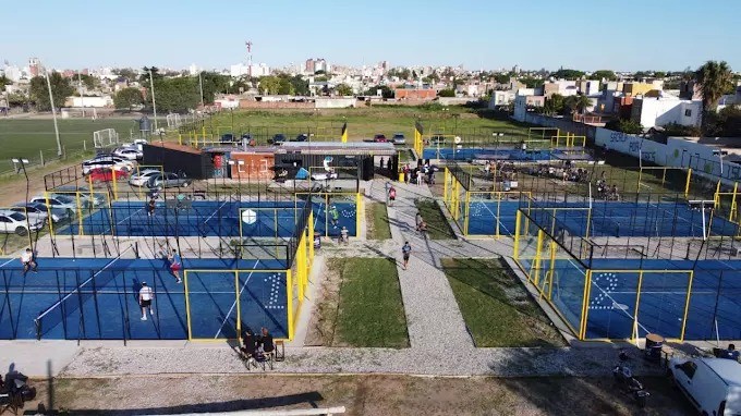 Córdoba: Un hombre murió mientras jugaba al pádel con amigos | Córdoba