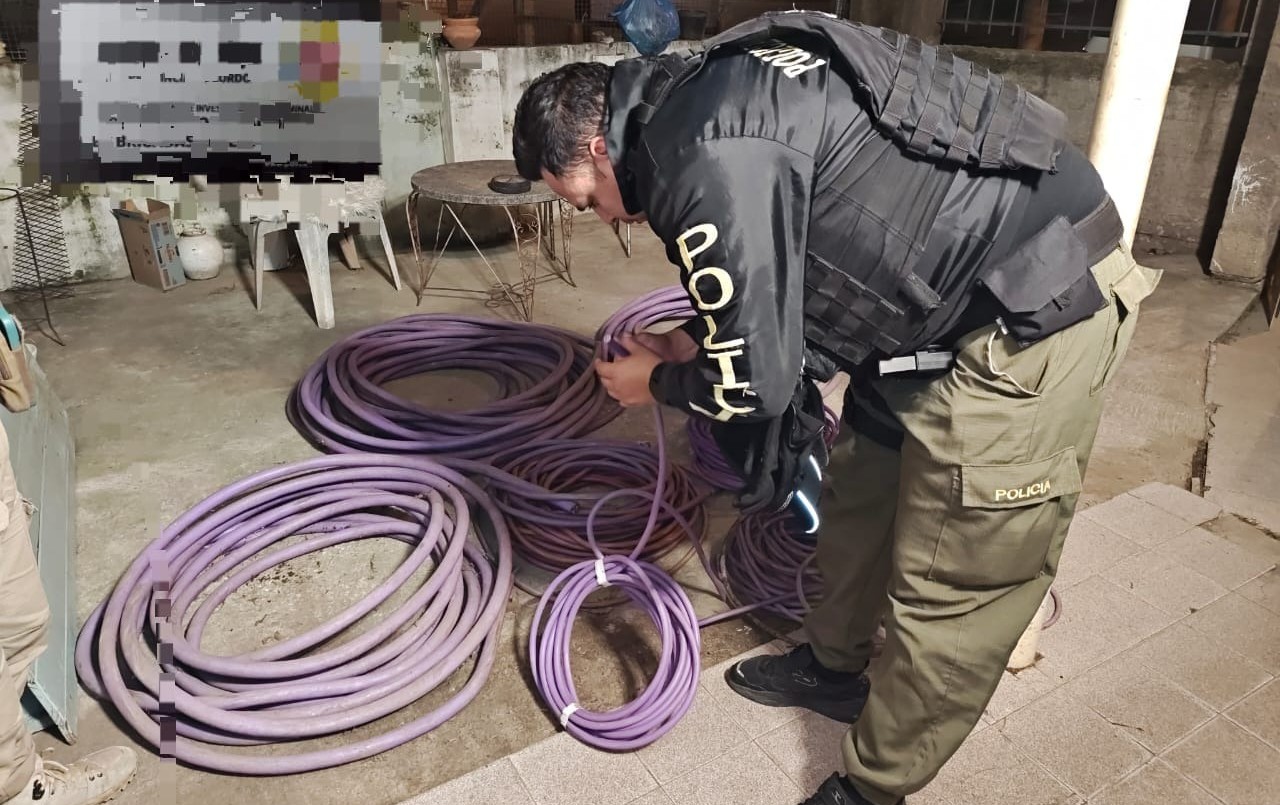 Detuvieron a tres empleados de la empresa Camino de las Sierras por robos millonarios | Córdoba