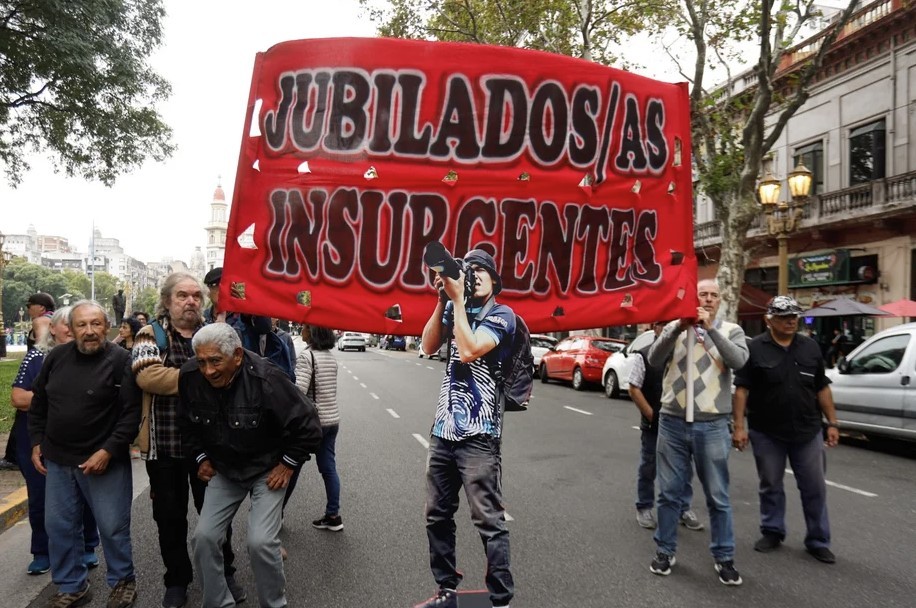 Marcha jubilados: otra vez incidentes entre los manifestantes y la policía | Actualidad