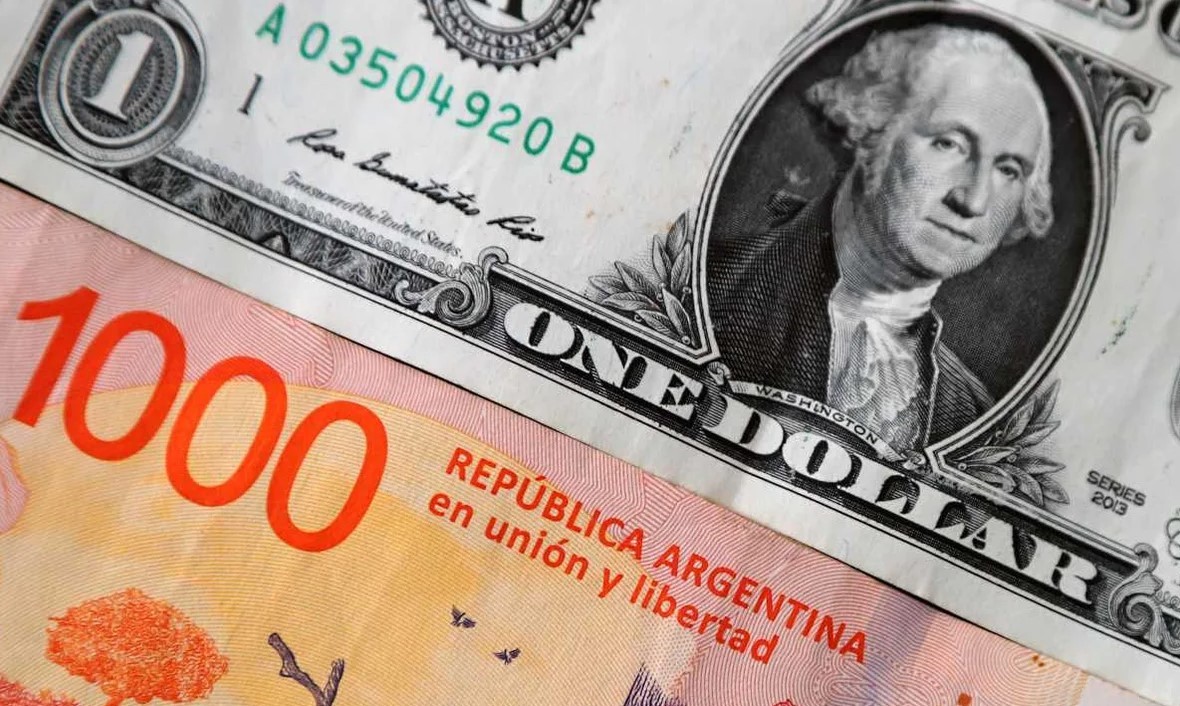 El Gobierno de Milei sueña con converger en un dólar de $1000 | Política y economía