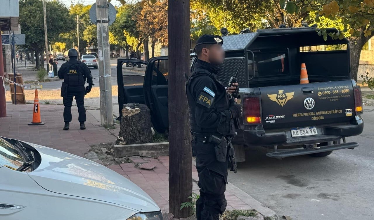 Desarticularon una millonaria banda narco: cayó uno de los jefes de la barra de Racing de Nueva Italia | Córdoba