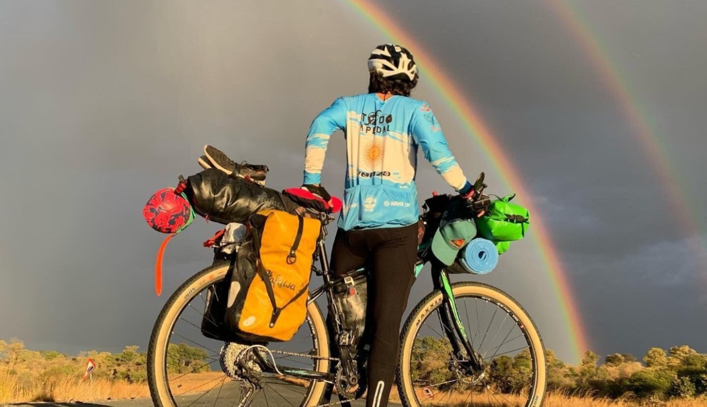 Violento asalto a un deportista cordobés: a punta de pistola, le robaron todo su equipo de trabajo | Córdoba
