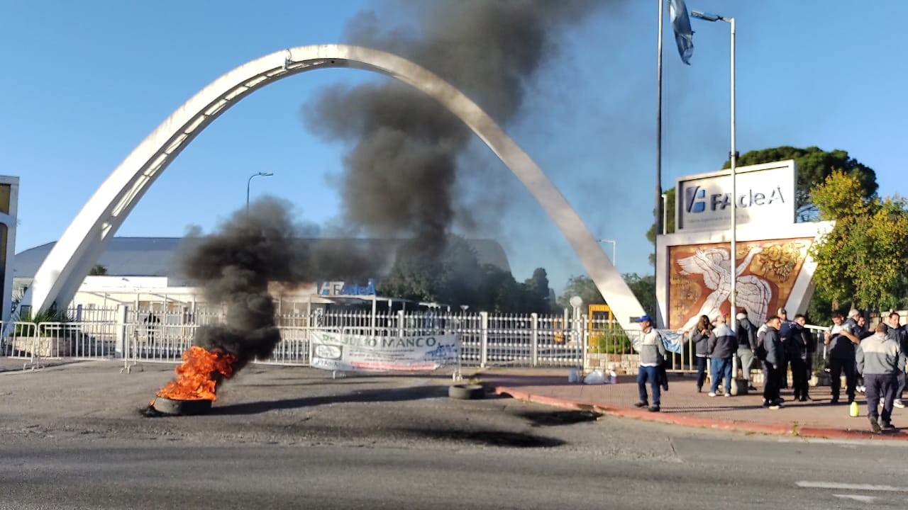 Crisis en Fadea: suspendieron las actividades por 72 horas y crece el temor por despidos | Córdoba