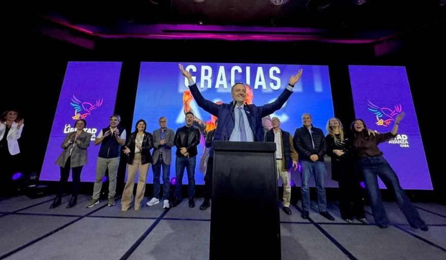 Tras el triunfo en la Ciudad, LLA revaloriza al PRO para aliarse en la provincia: "Es más que Macri" | Política y economía