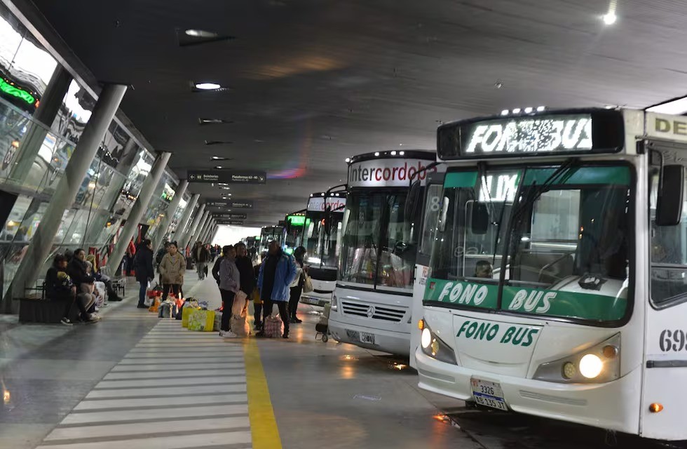 Transporte interurbano: tras las asambleas, Aoita amenaza con ir a un paro total el próximo lunes | Córdoba