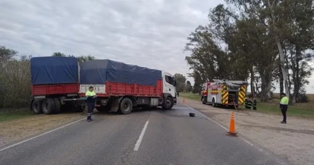 Una persona murió tras chocar de frente contra un camión en la Ruta Nacional 9 | Córdoba