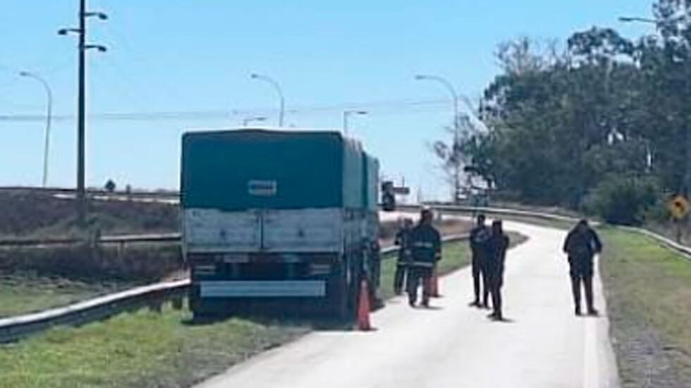 Trágico accidente en Ruta 60: un motociclista murió tras chocar con un camión | Córdoba