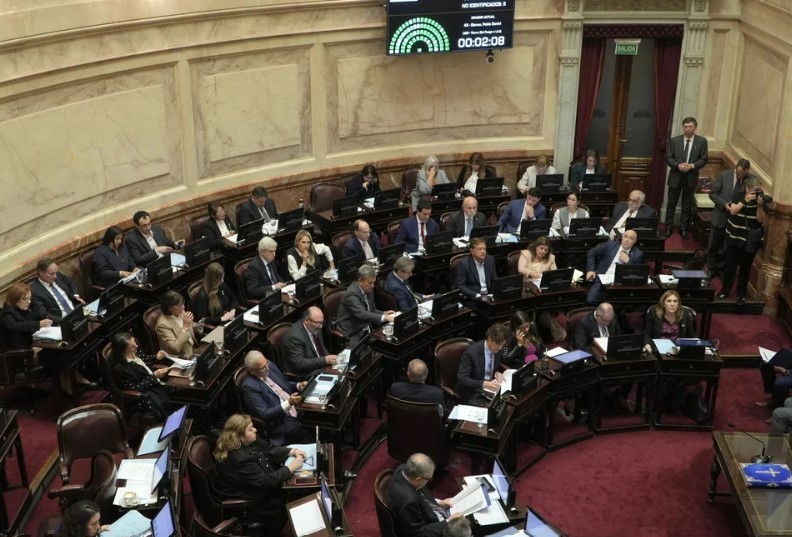 Nuevo aumento de sueldo para los senadores: pasarán a cobrar más de $9,5 millones desde julio | Política y economía